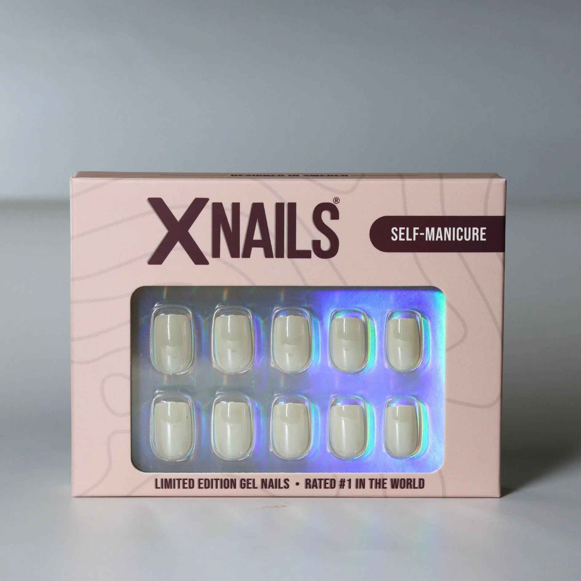 Pure Pearl XNails emballage limited edition gelénegle i korte square pearl nude