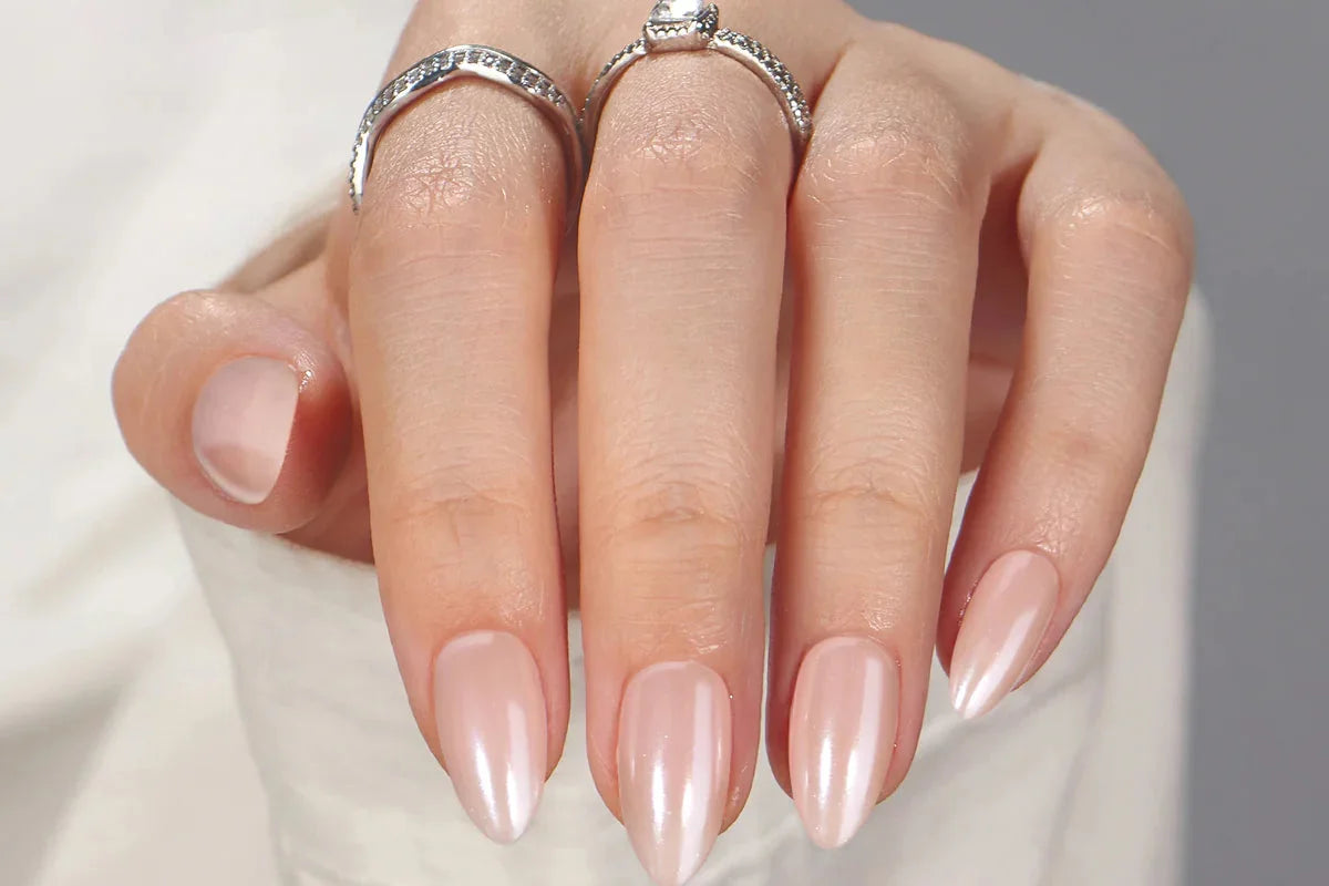 Välj rätt nagelform och längd – guide till press-on naglar för din livsstil