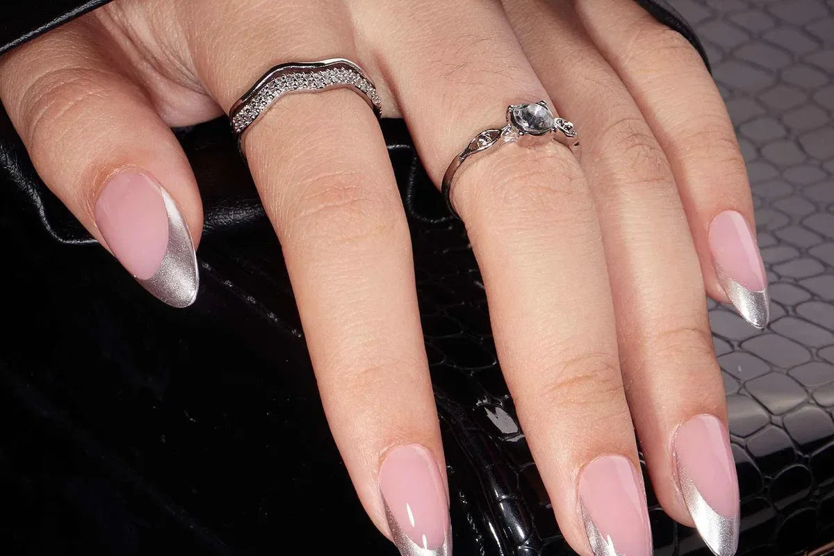 Press-on naglar som sitter perfekt – guide för felfritt resultat med XNails