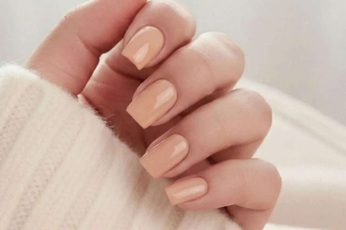 Moderna naglar med elegant design