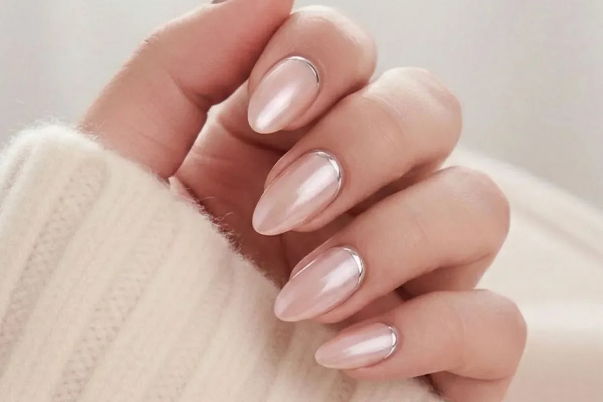 Trendiga nageldesign i modern stil