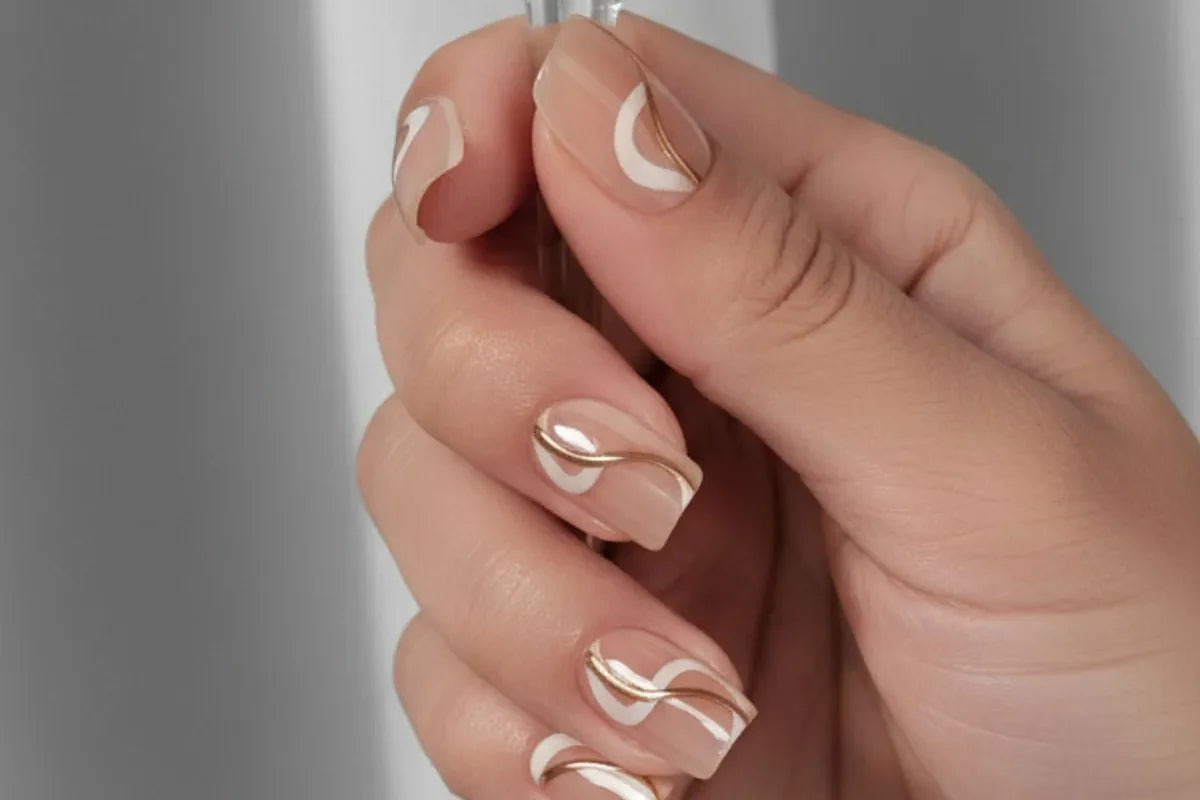 Snygga press-on naglar från XNails