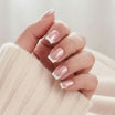 Classic Chrome Press-on-Nägel, kurze eckige Nägel mit rosiger Nude-Basis und weißer französischer Spitze