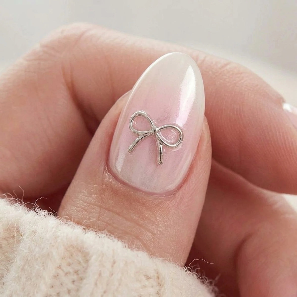 Aura Amoré Press-on-Nägel Nahaufnahme des Nagel-Finish