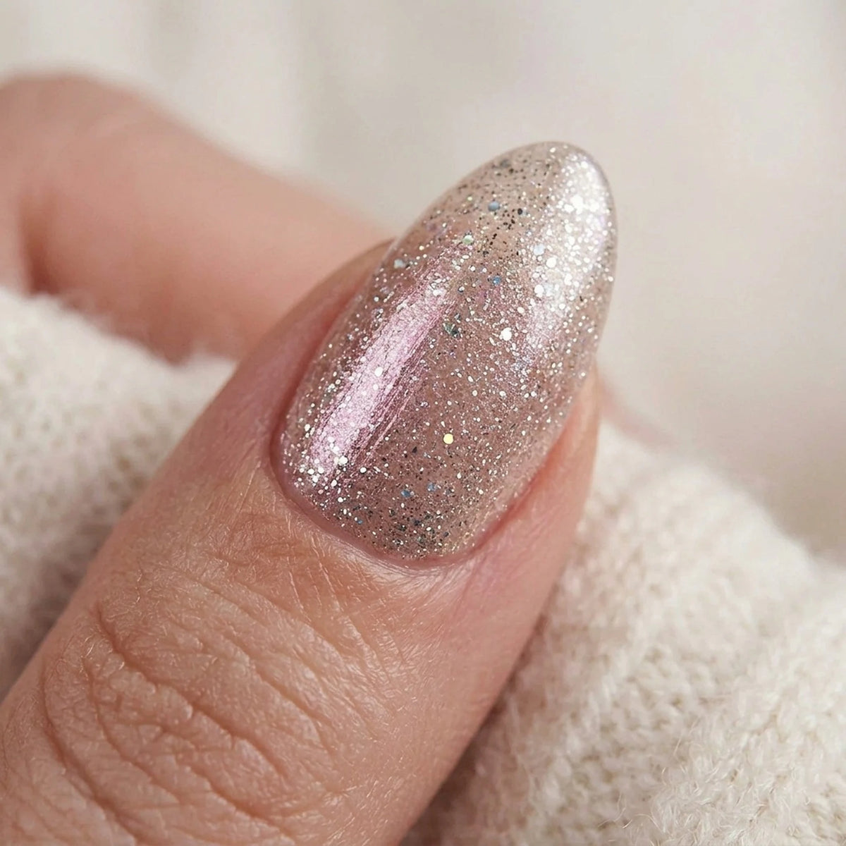 Candy Chrome press-on negle nærbillede af neglefinish