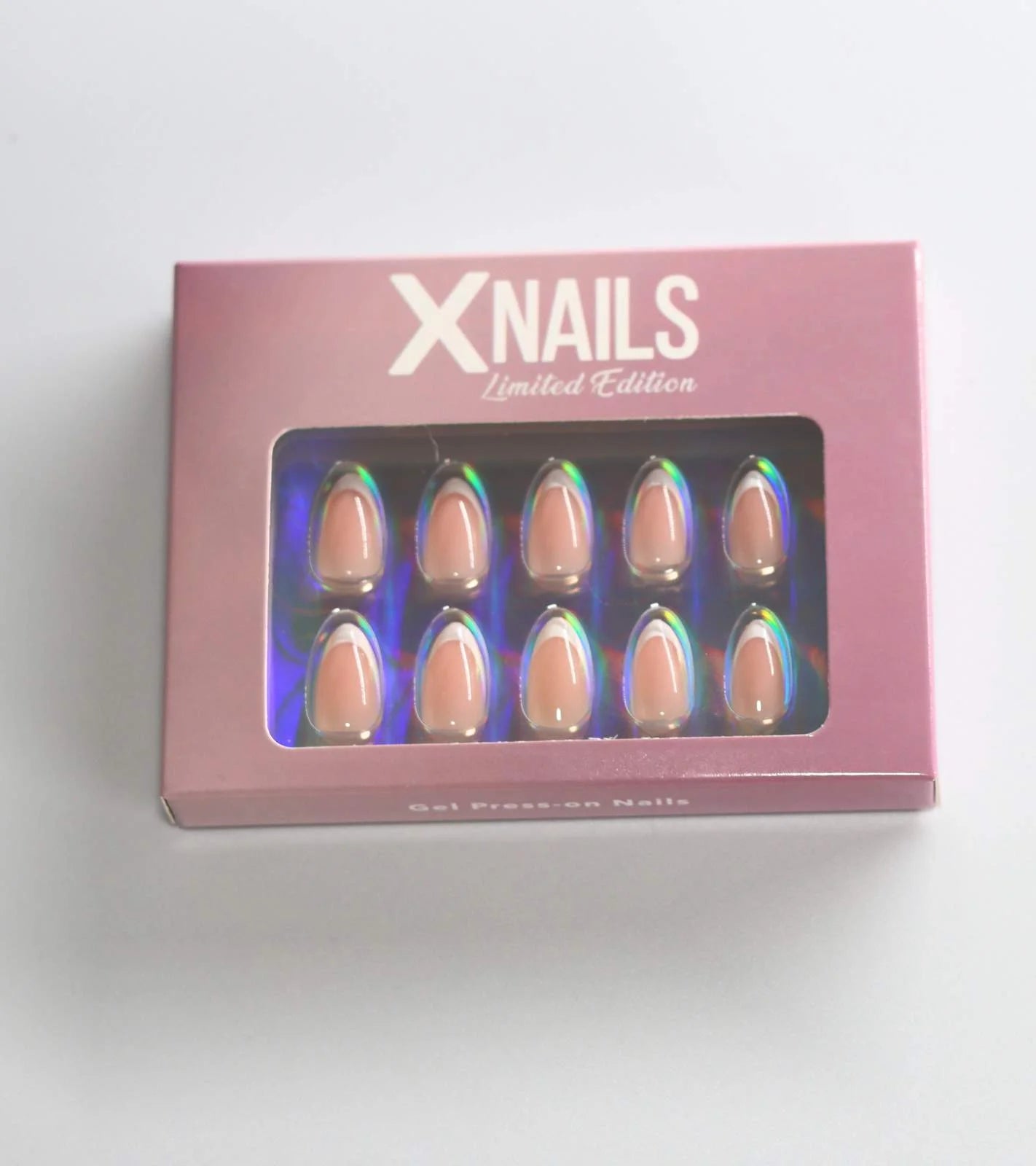 Geschlossene rosa XNails-Box